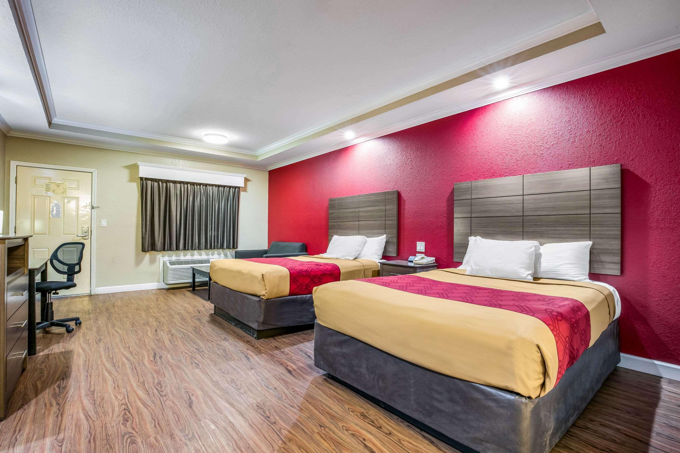 Econo Lodge Inn & Suites Horn Lake Bagian luar foto