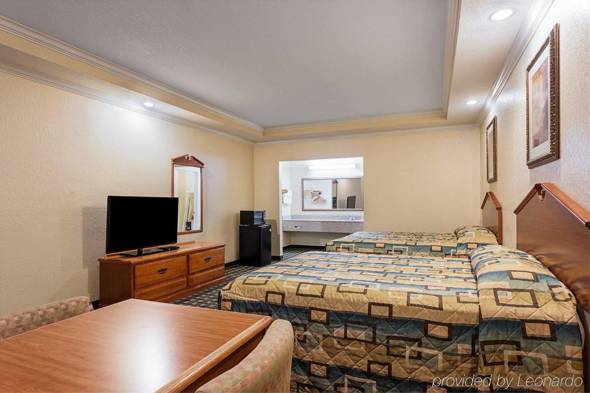 Econo Lodge Inn & Suites Horn Lake Bagian luar foto