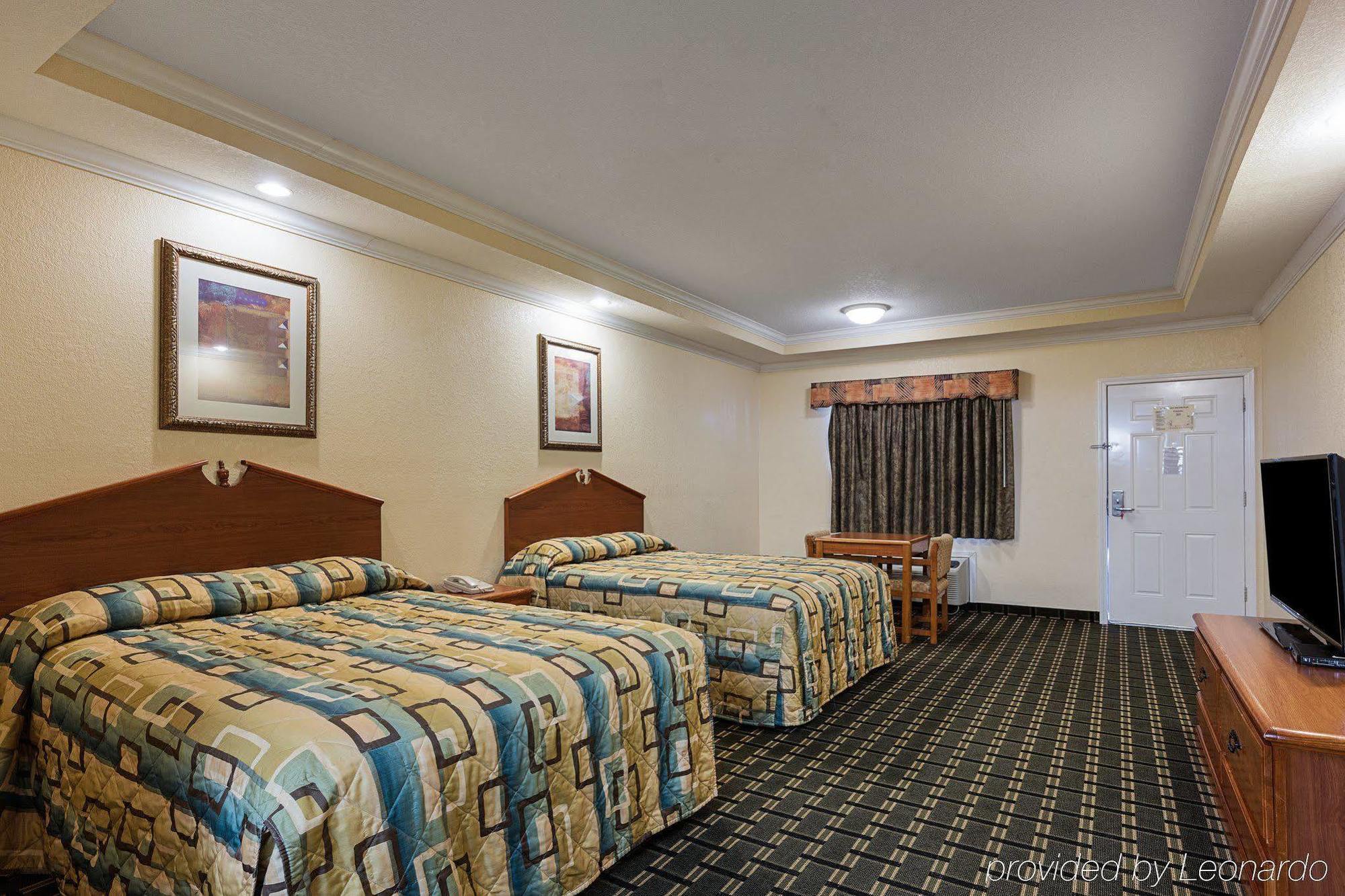 Econo Lodge Inn & Suites Horn Lake Bagian luar foto